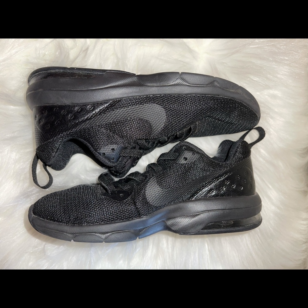 Boys Nike Basket Air Max 2 Shoes 11.5